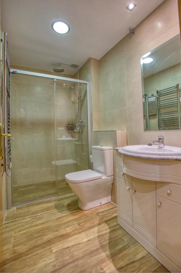 El Loft De Berta Apartment โอเบียโด ภายนอก รูปภาพ