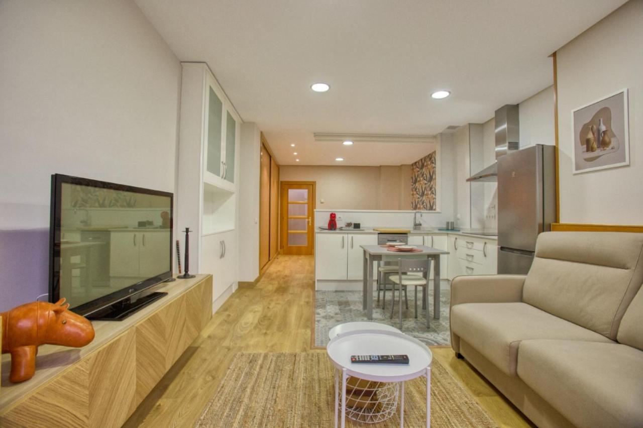 El Loft De Berta Apartment โอเบียโด ภายนอก รูปภาพ