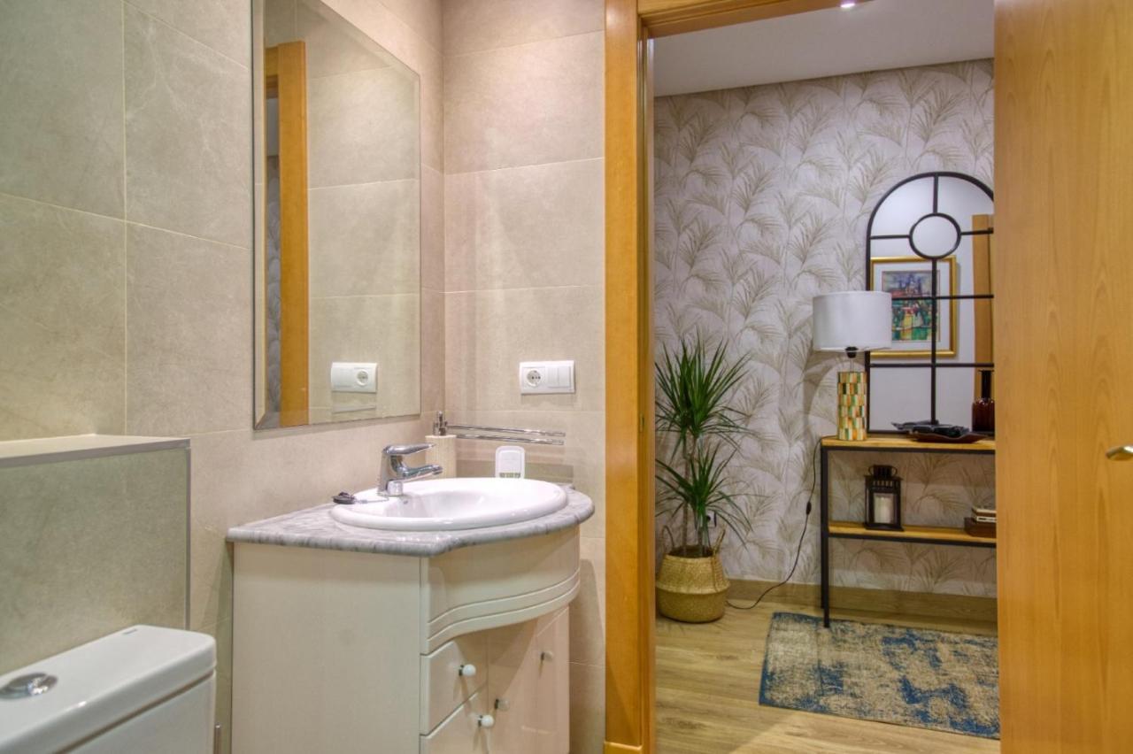 El Loft De Berta Apartment โอเบียโด ภายนอก รูปภาพ