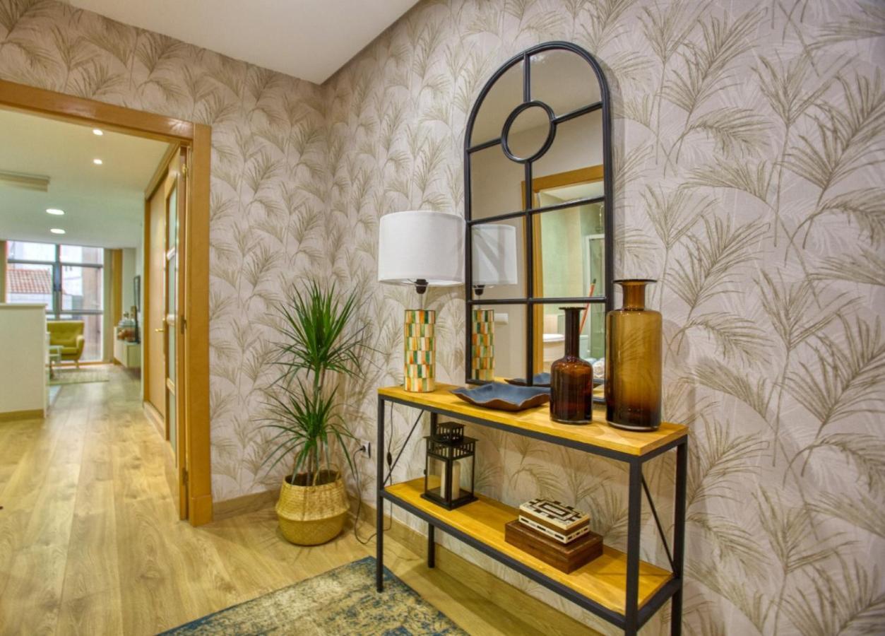 El Loft De Berta Apartment โอเบียโด ภายนอก รูปภาพ